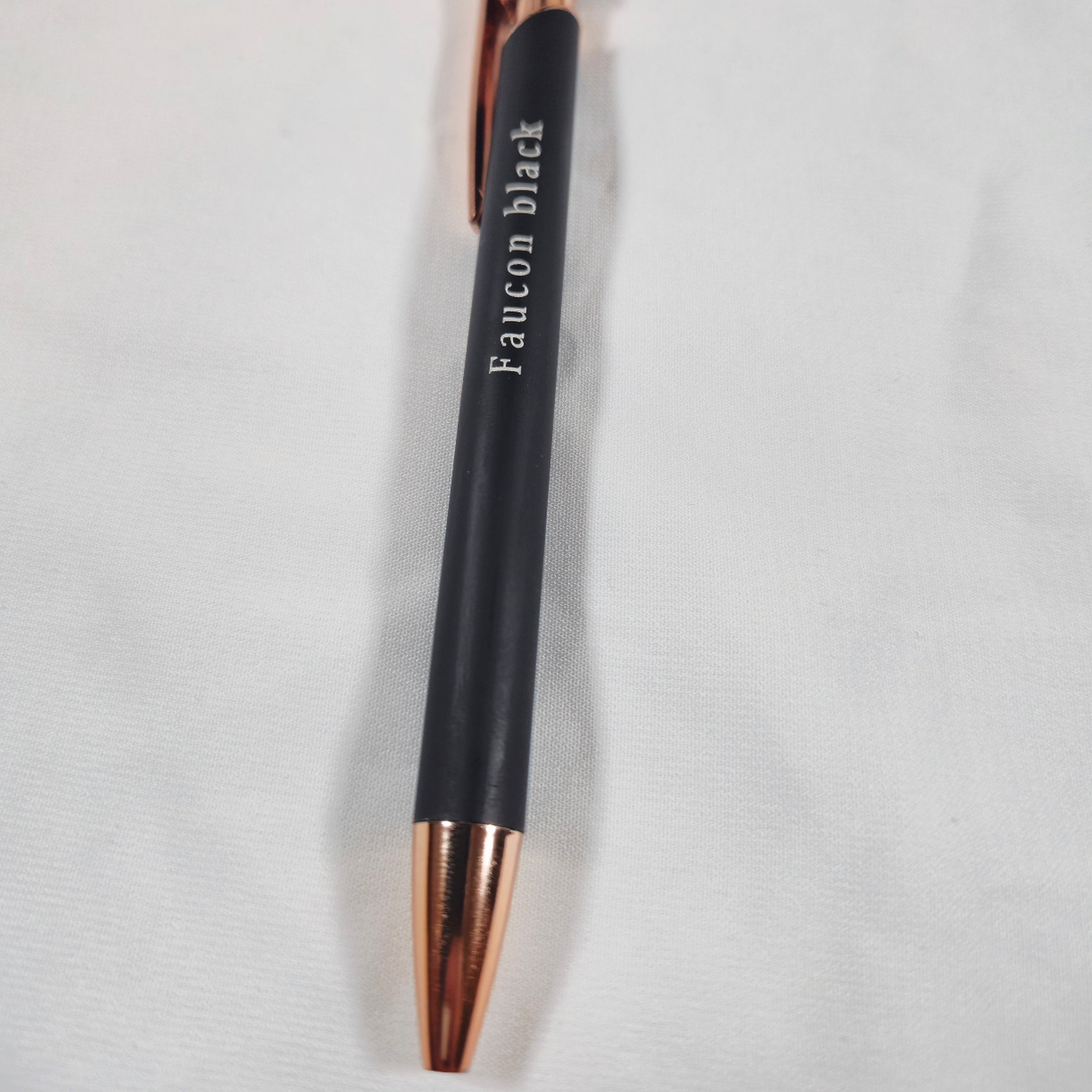Stylo noir fauconblack